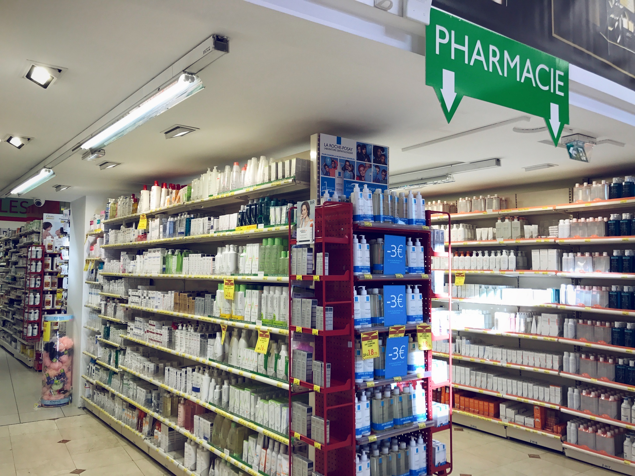 Pharmacie francaise | Julie Fahrenheit